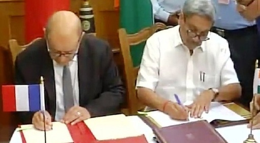 Franţa şi India semnează la New Delhi un contract de vânzare-cumpărare a 36 de avioane de tip Rafale