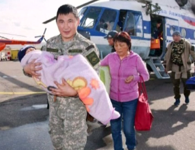 Un copil de trei ani, care s-a pierdut în taigaua siberiană, a fost găsit după trei zile, în viaţă 