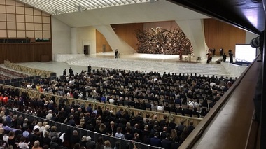Papa Francisc a primit la Vatican 58 de familii îndoliate ale victimelor atacului de la Nisa