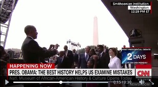George W. Bush îl întrerupe pe Barack Obama şi-i cere să-i facă o fotografie cu telefonul. VIDEO