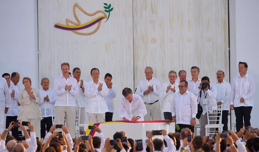 Columbia semnează acordul de pace cu FARC şi intră într-o nouă eră după o jumătate de secol de conflict