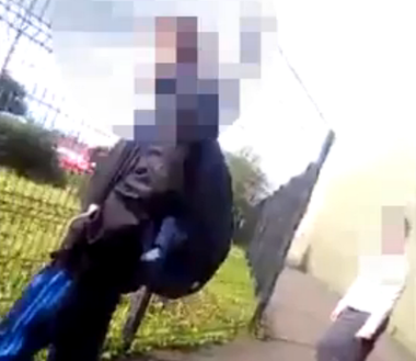 O româncă a fost insultată şi lovită cu o piatră în Irlanda de Nord; poliţia a demarat o anchetă