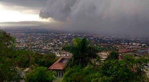 Uraganul Matthew se îndreaptă spre SUA, după ce a ucis cel puţin nouă persoane şi a distrus mii de locuinţe în Caraibe. FOTO, VIDEO