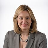 Polemică în Marea Britanie, după ce secretarul de Interne a propus ca firmele să publice numărul angajaţilor străini
