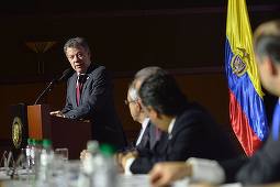 Preşedintele Santos susţine că premiul Nobel pentru Pace va ajuta la continuarea procesului de pace din Columbia 