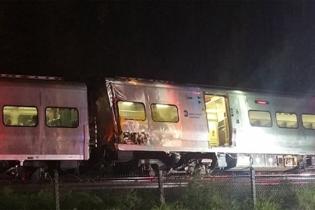 Un tren de pasageri a deraiat în apropiere de New York; cel puţin 11 oameni au fost răniţi