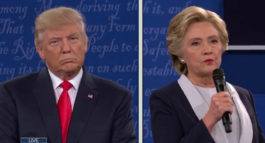 Clinton şi Trump au avut cea mai dură dezbatere de până acum, presărată cu ameninţări cu închisoarea şi acuzaţii de agresiune sexuală