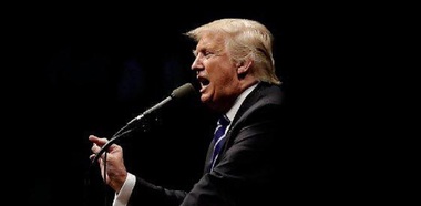 O fostă participantă la "The Apprentice" îl acuză de agresiune sexuală pe Trump, care întreabă de ce nu spune nimeni despre Obama aceleaşi lucruri false ca despre el