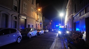 Patru morţi şi peste zece răniţi la Angers, după surparea unui balcon