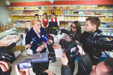 R. Moldova. Comisia Electorală a cerut Curţii de Apel excluderea din alegerile prezidenţiale a candidatei Inna Popenco