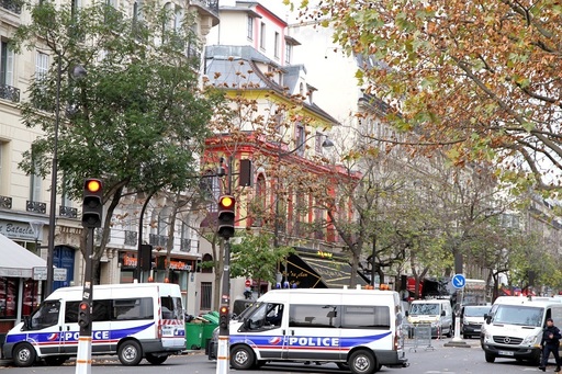Un supravieţuitor de la Bataclan îşi povesteşte calvarul şi viaţa de după atac într-un album de benzi desenate