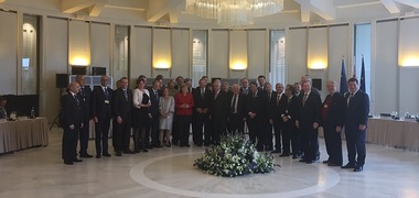 Theresa May a aşteptat până după miezul nopţii, pentru a-şi ţine discursul despre Brexit la cina de lucru a summitului UE
