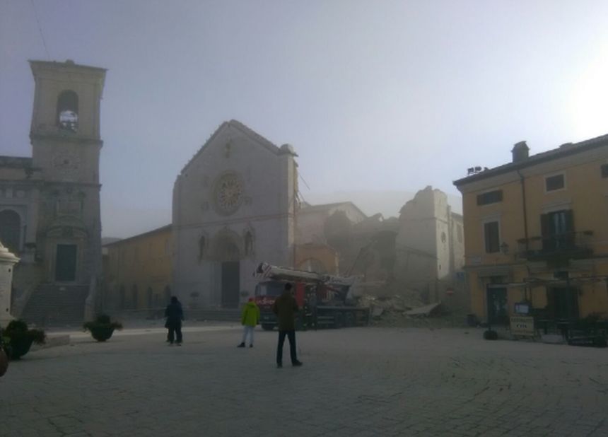 Italia a fost afectată de cel mai puternic seism din ultimii 36 de ani