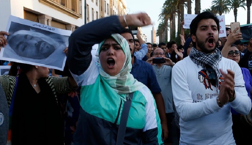 Manifestaţii în Maroc, în urma morţii violente a unui vânzător de peşte