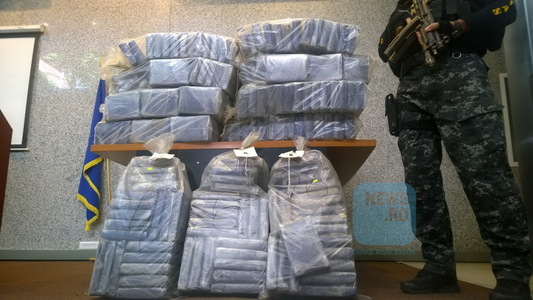 Franţa: Un cetăţean român condamnat la trei ani de închisoare, după ce a încercat să transporte 33 de kilograme de cocaină