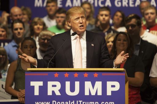 Trump acuză FBI de lipstă de corectitudine, pentru că nu a recomandat urmărirea penală a lui Clinton