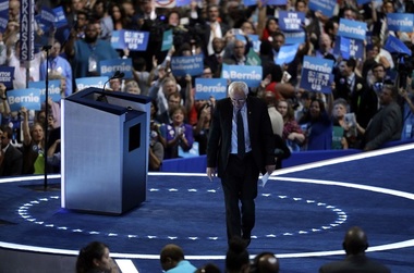 Bernie Sanders, dispus să colaboreze cu Trump, dar numai dacă republicanul promite să pună americanii pe primul plan