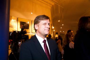 Kremlinul îi interzice unui fost ambasador american să intre pe teritoriul Rusiei