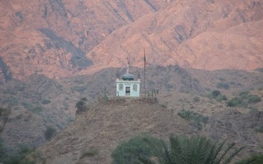 Jihadiştii Statului Islamic au revendicat atacul de la un templu pakistanez, în care şi-au pierdut viaţa 43 de musulmani