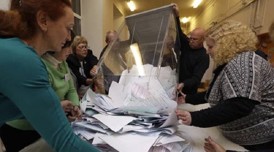 Poliţia rusă a descoperit dovezi de fraudă la alegerile parlamentare din septembrie