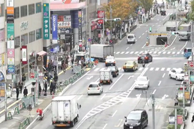 Muncitorii japonezi au reparat groapa uriaşă care a înghiţit o intersecţie din Fukuoka în numai câteva zile