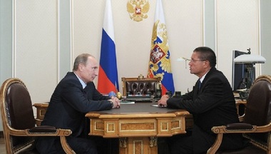 Fostul ministru rus al Economiei, plasat în arest la domiciliu; corupţie sau război între clanuri de la Kremlin?