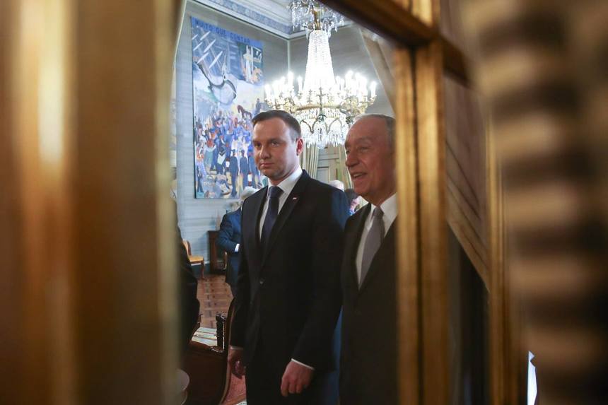 Andrzej Duda şi Donald Trump s-au invitat reciproc în vizită într-o convorbire telefonică, anunţă preşedinţia poloneză