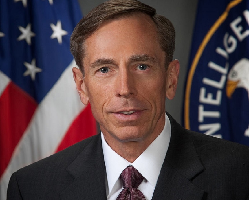 Fostul director al CIA, David Petraeus, ar putea fi numit secretar de Stat de Donald Trump