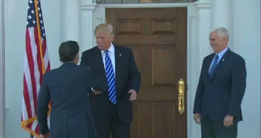 Mitt Romney, favorit la funcţia de secretar de Stat, se întâlneşte cu Donald Trump