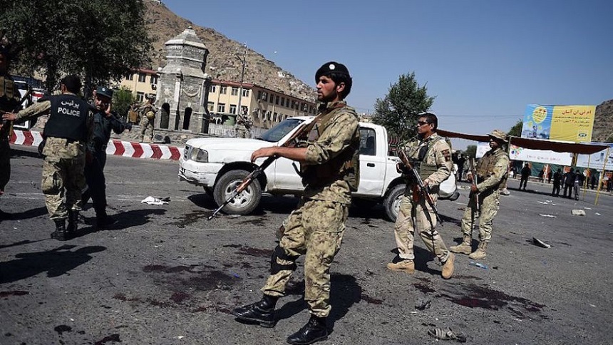 Zeci de morţi şi răniţi într-un atac sinucigaş cu bombă într-o moschee şiită din capitala afgană Kabul