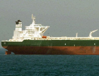 Petroliere ruse ar fi dus pe ascuns combustibil pentru avioane în Siria, prin apele UE,încălcând restricţiile în vigoare