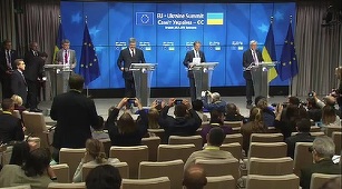 O decizie cu privire la liberalizarea vizelor pentru ucraineni în spaţiul Schengen urmează să fie luată până la sfârşitul anului, anunţă Juncker