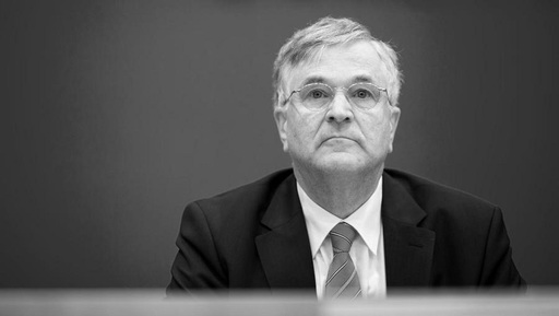 Vicepreşedintele Bundestagului Peter Hintze, un apropiat al lui Merkel, a decedat la vârsta de 66 de ani