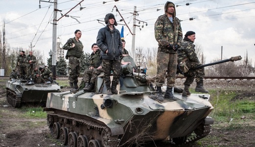 Kievul acuză Moscova că are până la 7.500 de militari în estul Ucrainei