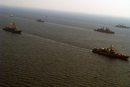 Rusia mobilizează nave de război în largul Crimeei pentru a consolida apărarea antiaeriană în timpul unor teste ucrainene de rachetă