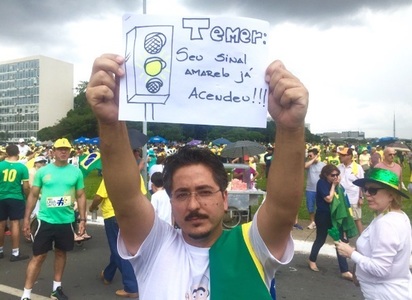 Până la 60.000 de brazilieni au protestat faţă de o legislaţie care ameninţă continuarea investigaţiilor anticorupţie