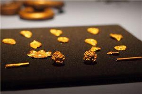 Un tribunal olandez hotărăşte să returneze Ucrainei o colecţie de artefacte din aur din Crimeea