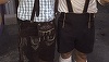 Johnson face glume, la o întâlnire cu ambasadori, pe seama unor pantaloni de piele ai premierului May 