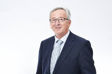 Jean-Claude Juncker spune că va purta doliu dacă Marine le Pen va fi aleasă preşedintă