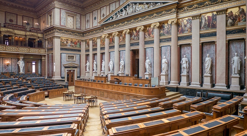 Parlamentul austriac expropriază prin lege casa lui Hitler