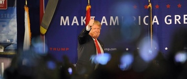 Preşedintele-ales Donald Trump şi-a respectat promisiunea şi a doborât una câte una uzanţele şi cutumele