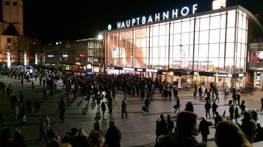 Autorităţile germane au evacuat în urma unei ameninţări false cu bombă gara din Koln