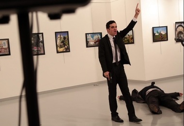 Asasinul ambasadorului rus a făcut parte de opt ori din dispozitivul de securitate al lui Erdogan după puciul eşuat