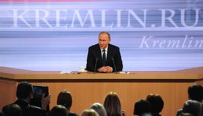 Putin spune că va decide mai târziu dacă va candida pentru un nou mandat la Kremlin şi exclude un scrutin anticipat