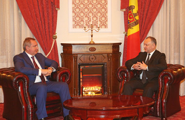 Rogozin s-a întâlnit cu Dodon în noaptea de vineri spre sâmbătă şi l-a invitat să viziteze Rusia