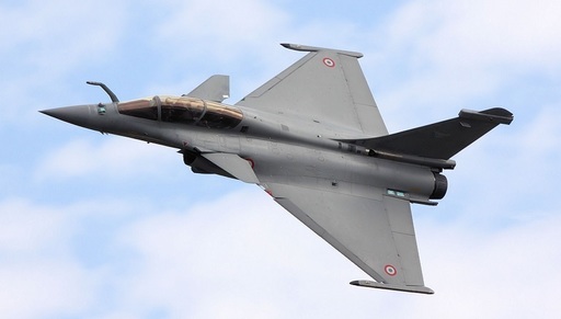 Avioane franceze de tip Rafale atacă Statul Islamic la Palmira