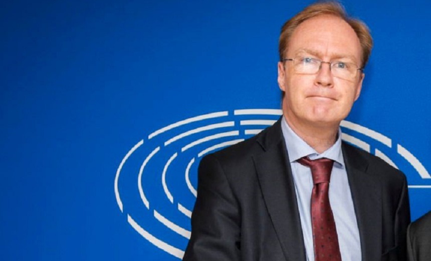 Ambasadorul britanic la UE Sir Ivan Rogers demisionează înainte de declanşarea Brexitului