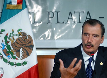 Fostul preşedinte mexican Vicente Fox l-a atacat dur pe Trump pe Twitter