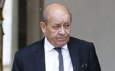 Franţa vrea să fie capabilă să lanseze atacuri informatice, dacă va fi nevoie, spune ministrul Apărării de la Paris