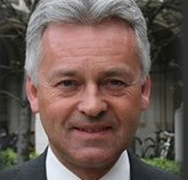 Un oficial al Ambasadei israeliene, filmat în timp ce discuta cum să îl "doboare" pe viceministrul britanic de Externe